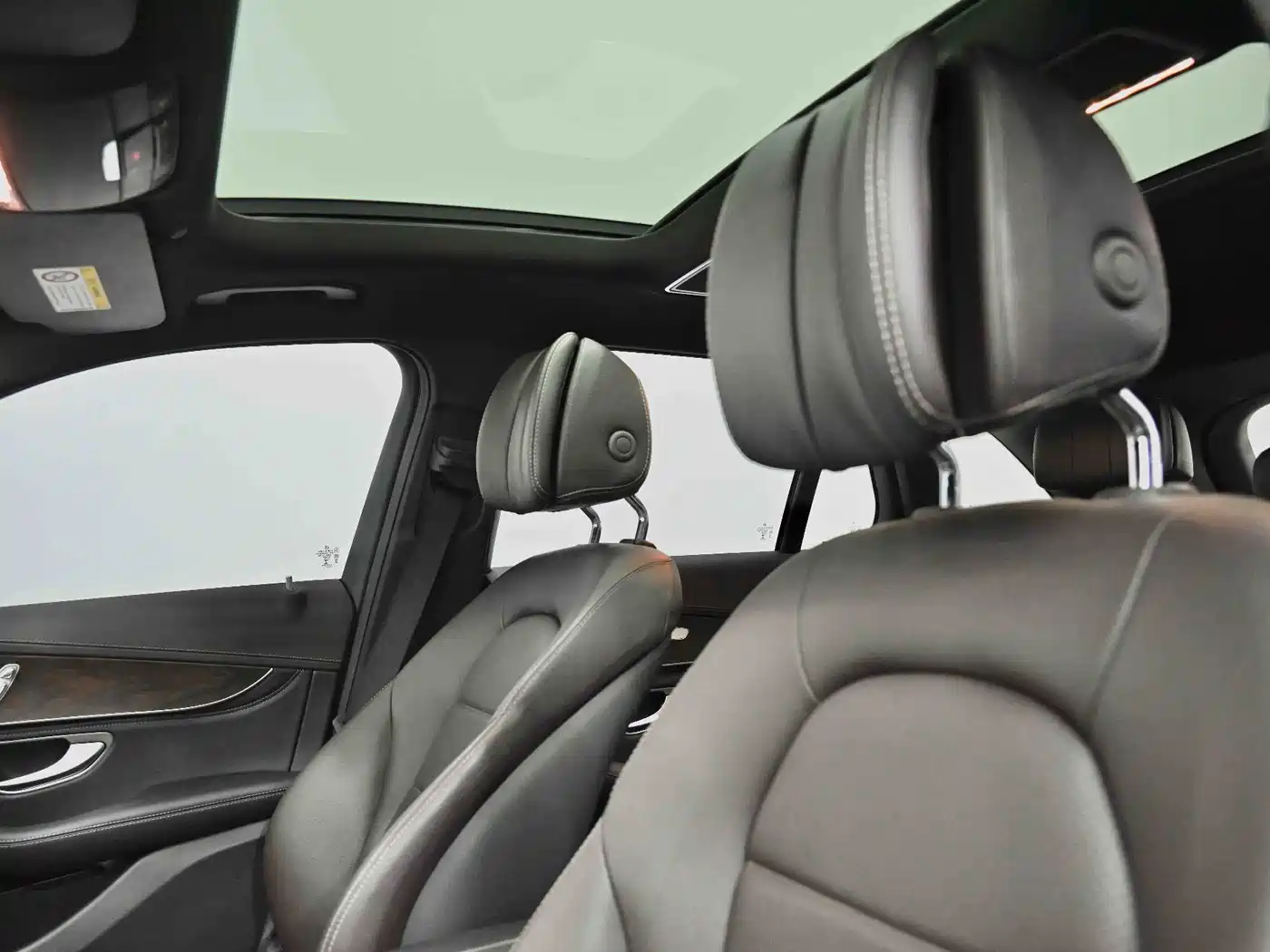 Mercedes-Benz GLC 2020 Facelift GLC 260 L 4MATIC Luxury фото 30