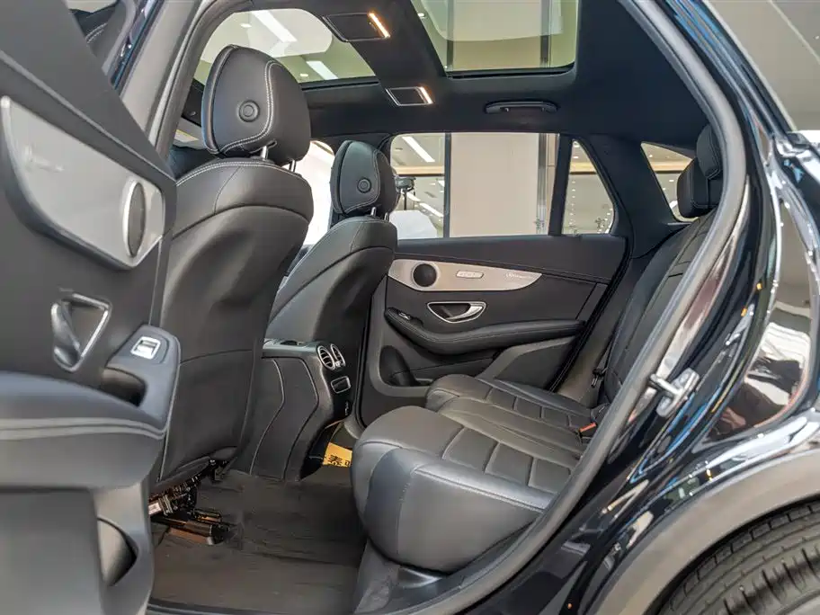 Mercedes-Benz GLC 2021 GLC 260 L 4MATIC Sporty фото 15