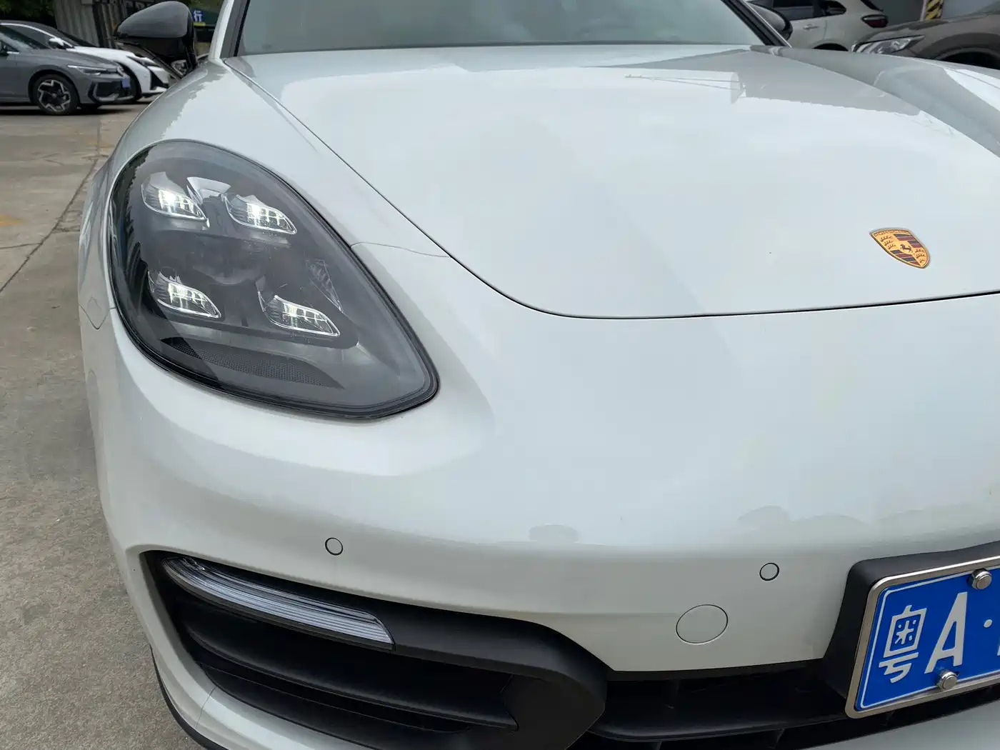 PORSCHE PANAMERA