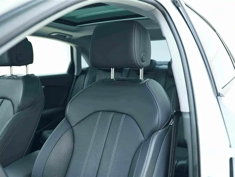 Audi A4L 2022 40 TFSI Luxury Dynamic фото 13