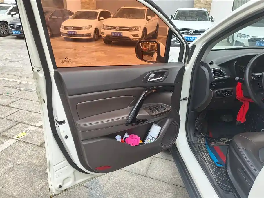 GAC TRUMPCHI GS4 NEW ENERGY