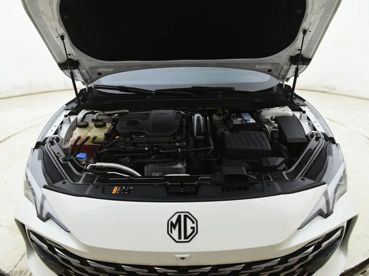 MG MG7