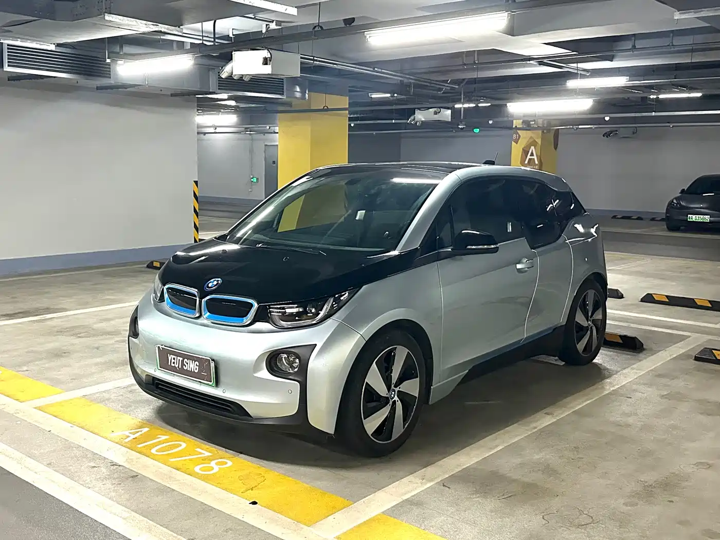 BMW I3