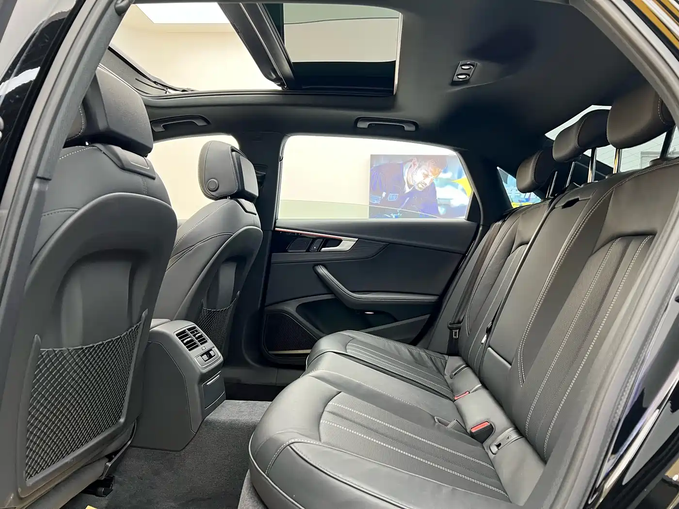 Audi A4L 2023 40 TFSI Bang&Olufsen Starlight Edition фото 25