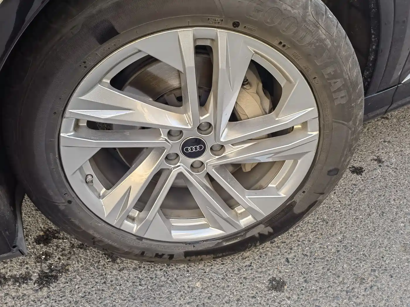 Audi Q7 2023 45 TFSI quattro S line Sport фото 16