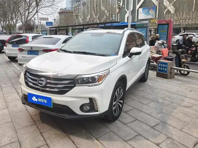 GAC TRUMPCHI GS4 NEW ENERGY