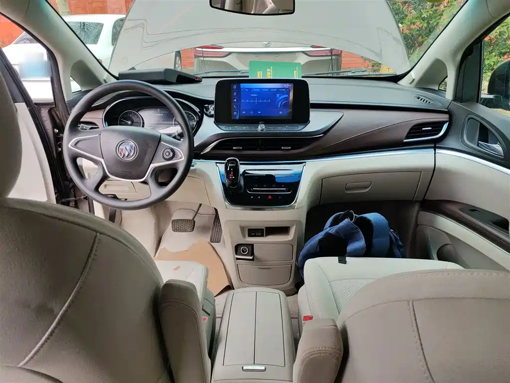 BUICK GL8