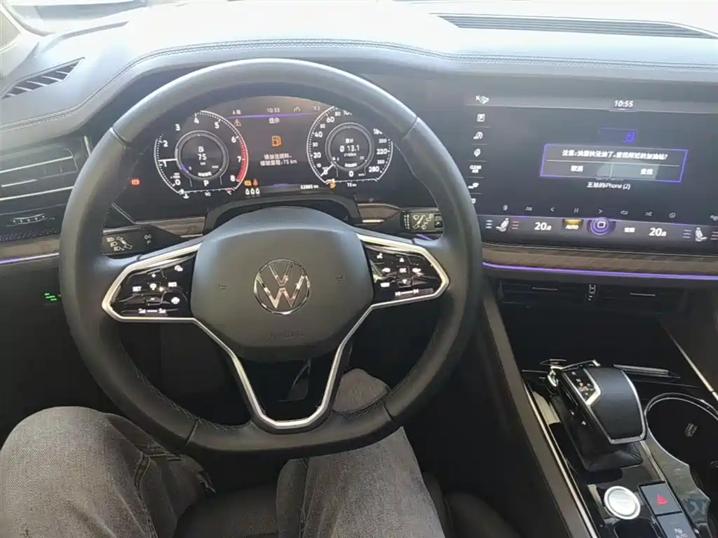 VOLKSWAGEN TOUAREG