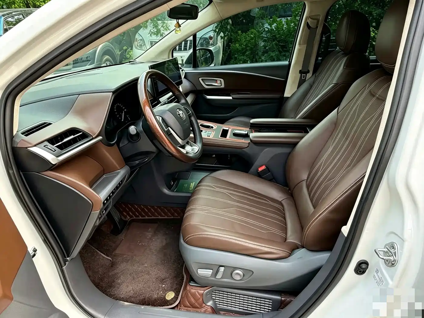 Toyota Granvia 2023 2023 2.5L Hybrid Comfort Edition
