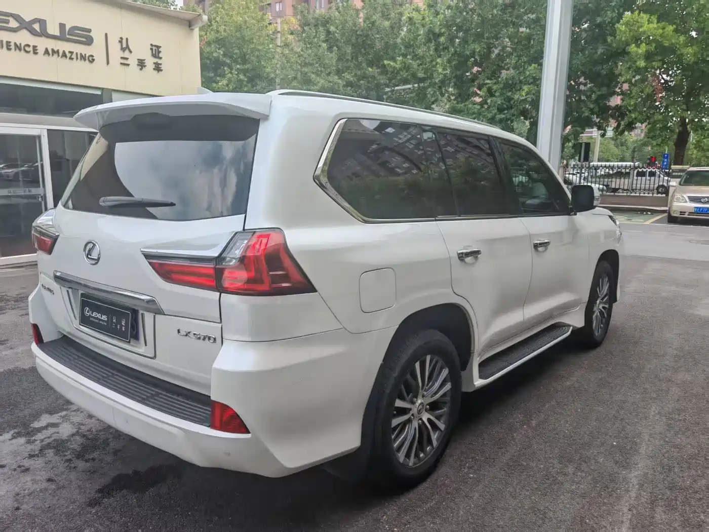 Lexus LX 2020 2019 570 Dynamic Luxury Edition