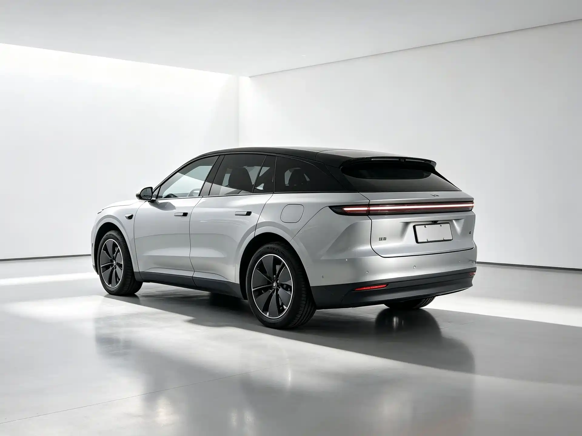 Photo 4 - Li Auto i6