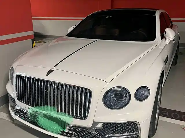 bentley flying-spur-plug-in-hybrid