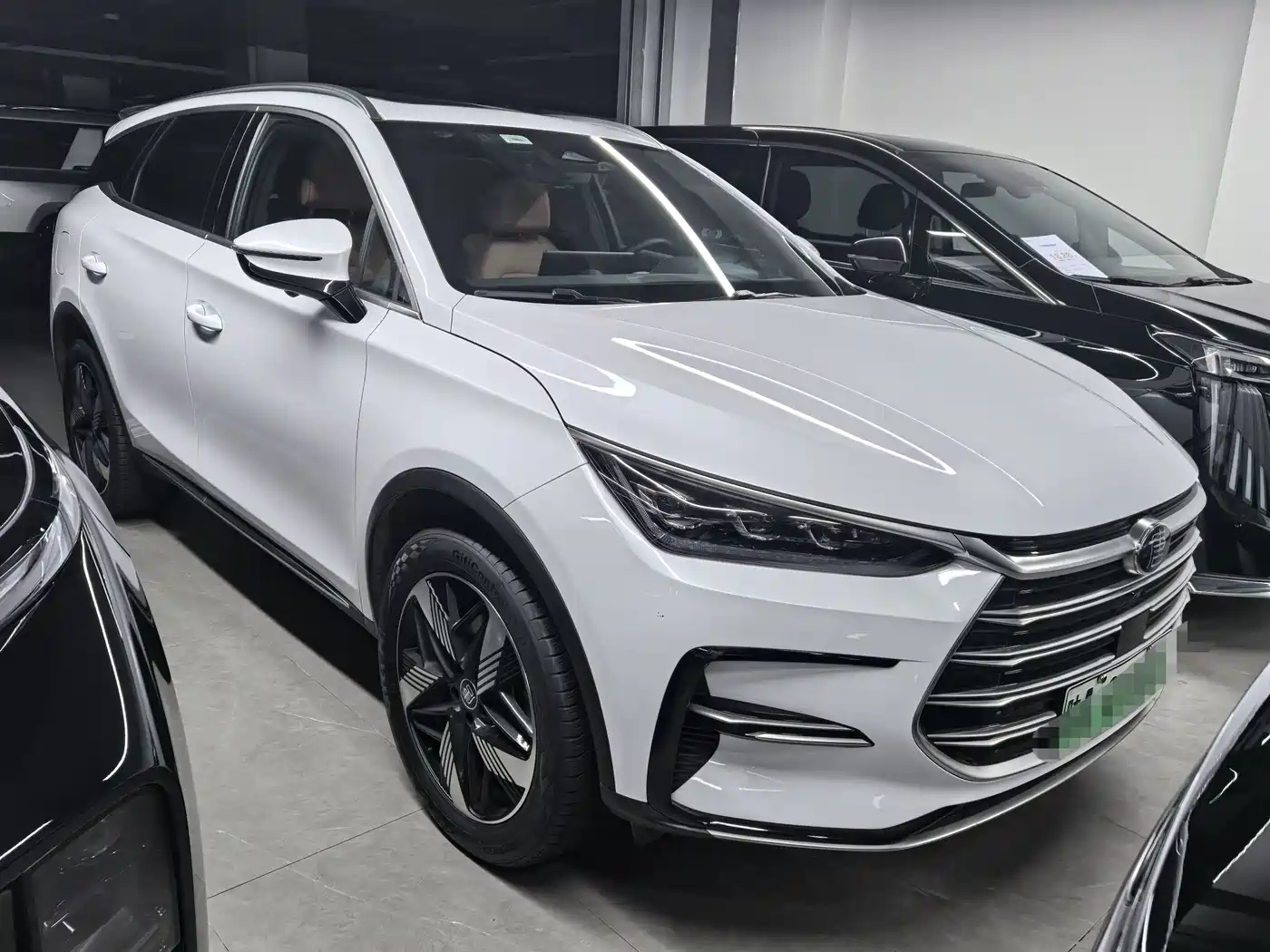 BYD Tang New Energy 2023 Model DM-i Champion Edition 112KM Premium фото 3