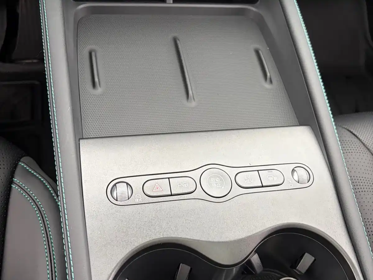 BYD SEAL 06 DM I TRAVEL EDITION