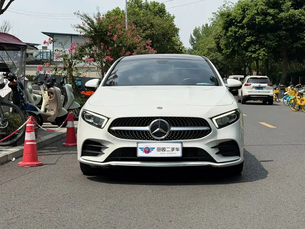 Фото 2 - Mercedes-Benz A-Class