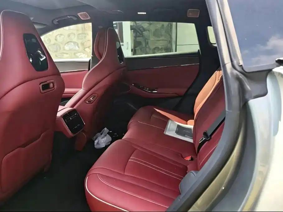 Denza Z9GT 2026 2026 Model Yi San Fang Flash Charge Honor Edition