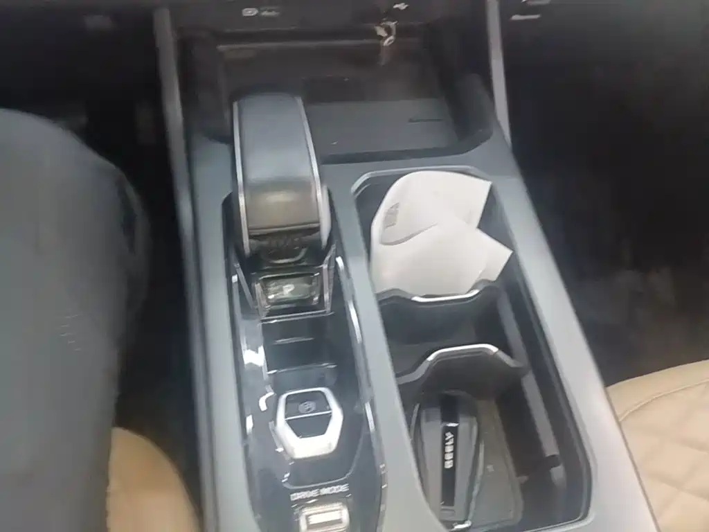 Geely Haoyue L 2023 2023 2.0T DCT Flagship
