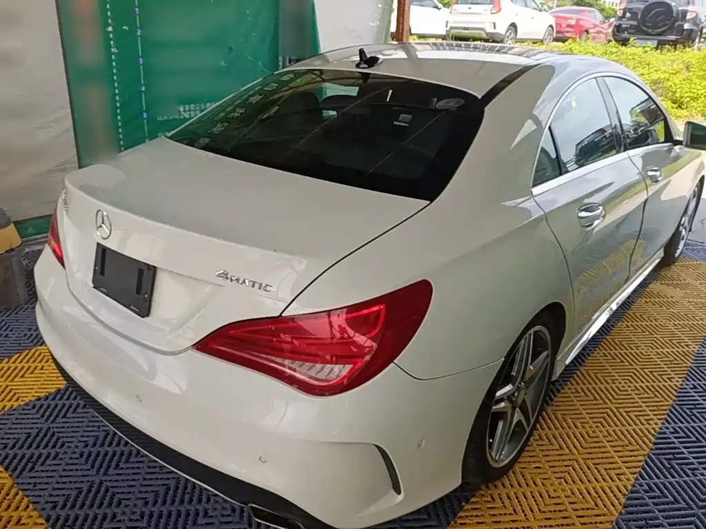 Mercedes-Benz CLA (Import) 2015 2015 CLA 220 4MATIC