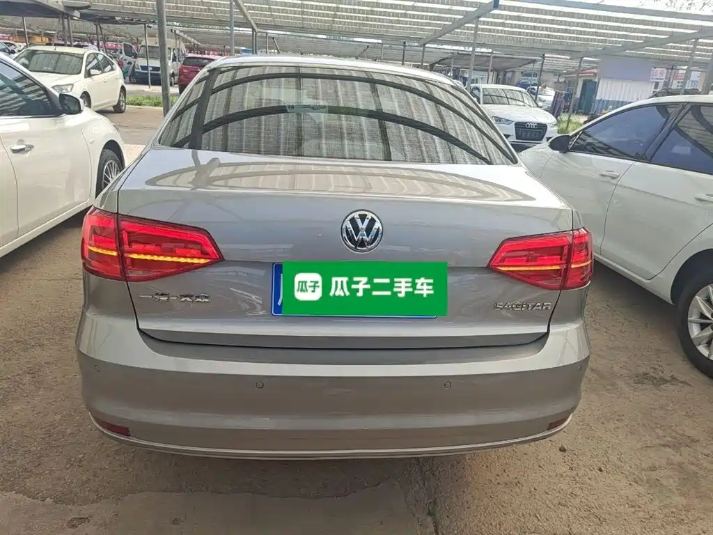 Volkswagen Sagitar 2018 1.6L Automatic Comfort фото 3