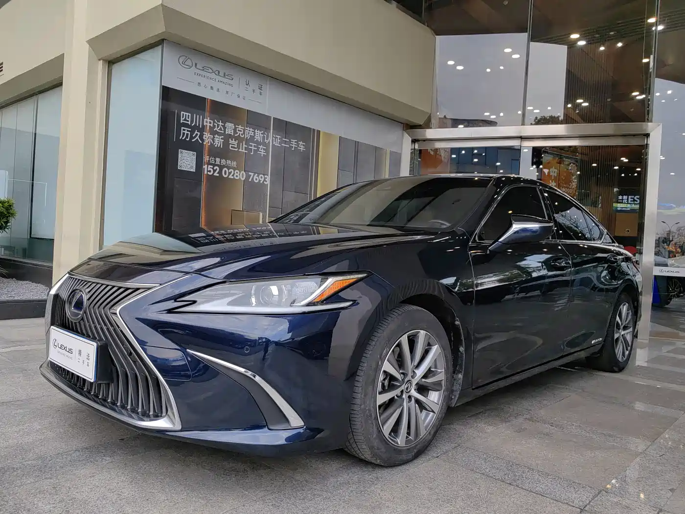 Lexus ES 2018 300h Excellence Edition China V фото 2