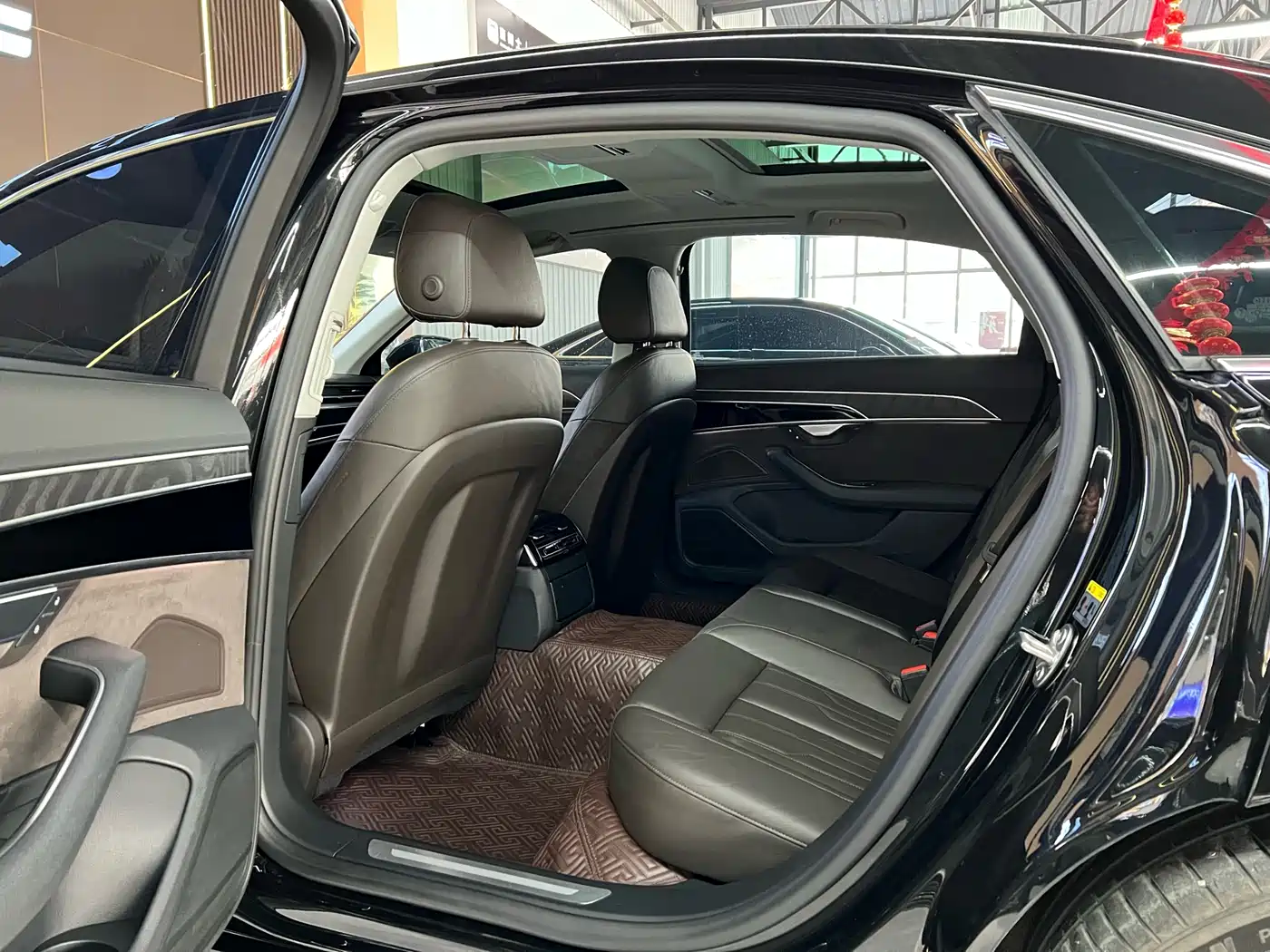 Audi A8 2018 A8L 55 TFSI quattro Launch Elite фото 9