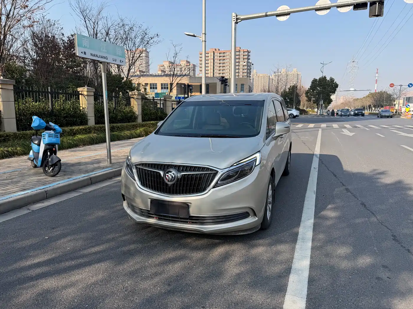 Buick GL8 2017 ES 28T Premium China V фото 2