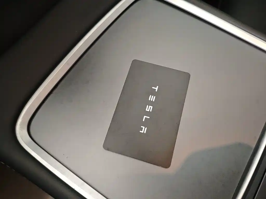 Фото 9 - Tesla Model Y