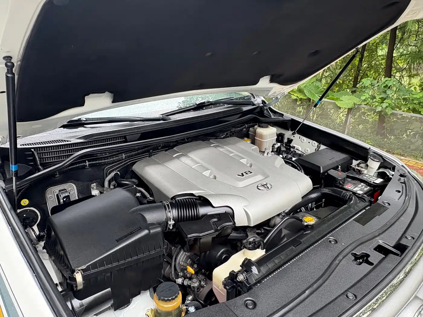 Toyota Land Cruiser 2010 2007 4.7L Automatic VX-R