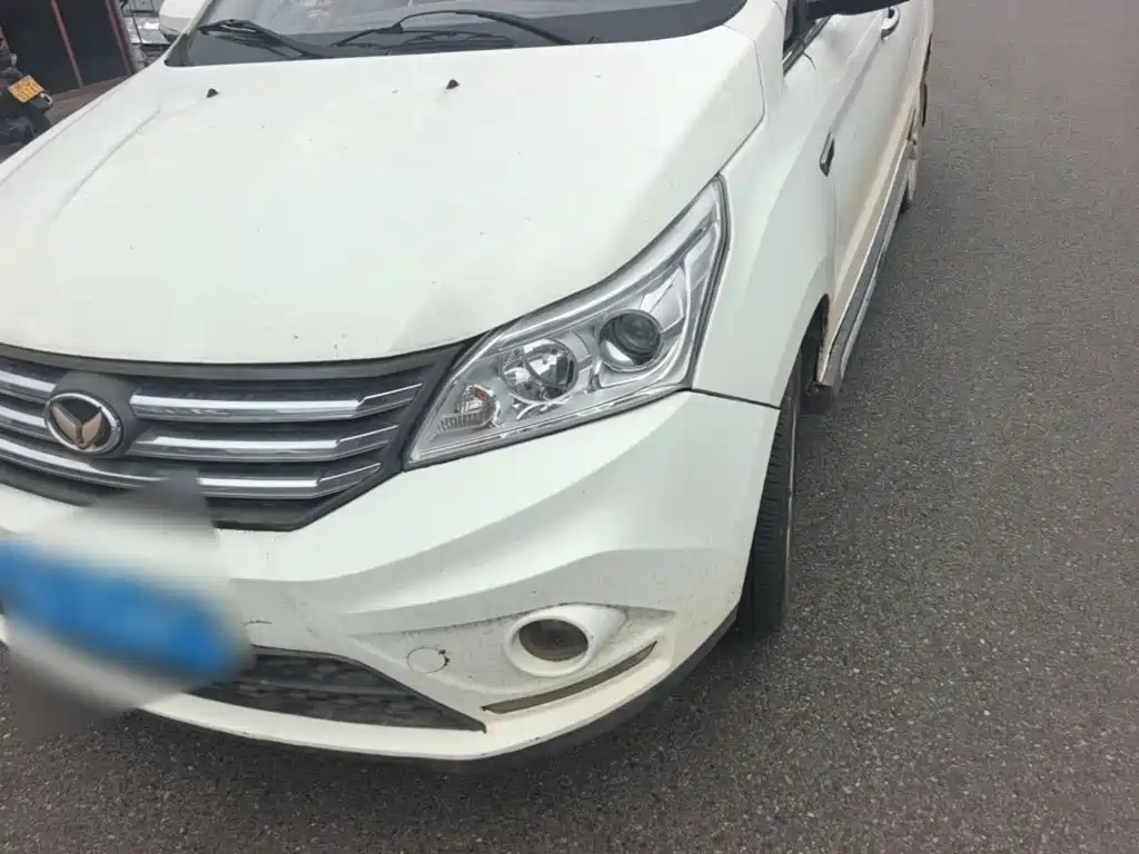 Фото 24 - BAIC Huansu H3