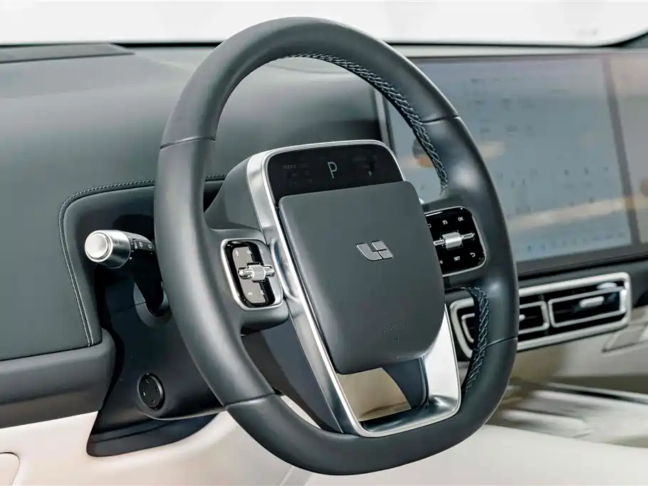 Фото 9 - Li Auto L7