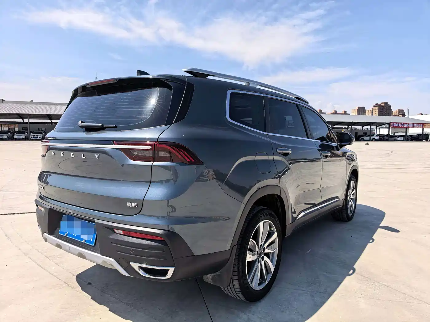 Фото 9 - Geely Haoyue