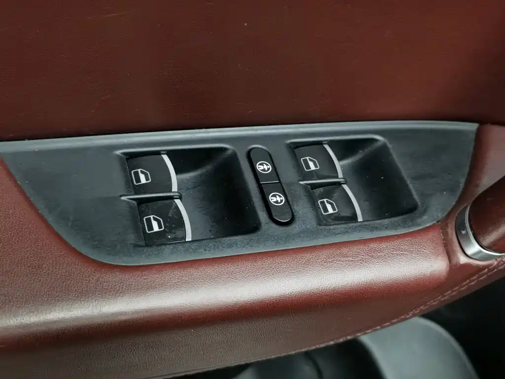 Volkswagen Touareg 2017 2017 3.0TSI R-Line Summit Edition