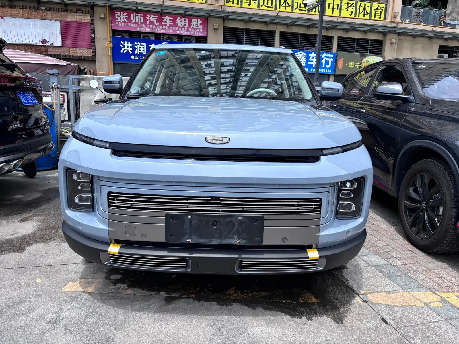 Фото 2 - Geely ICON