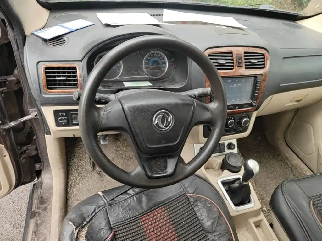 Dongfeng Fengguang Fengguang 330 2014 2014 1.5L Manual Utility DK15