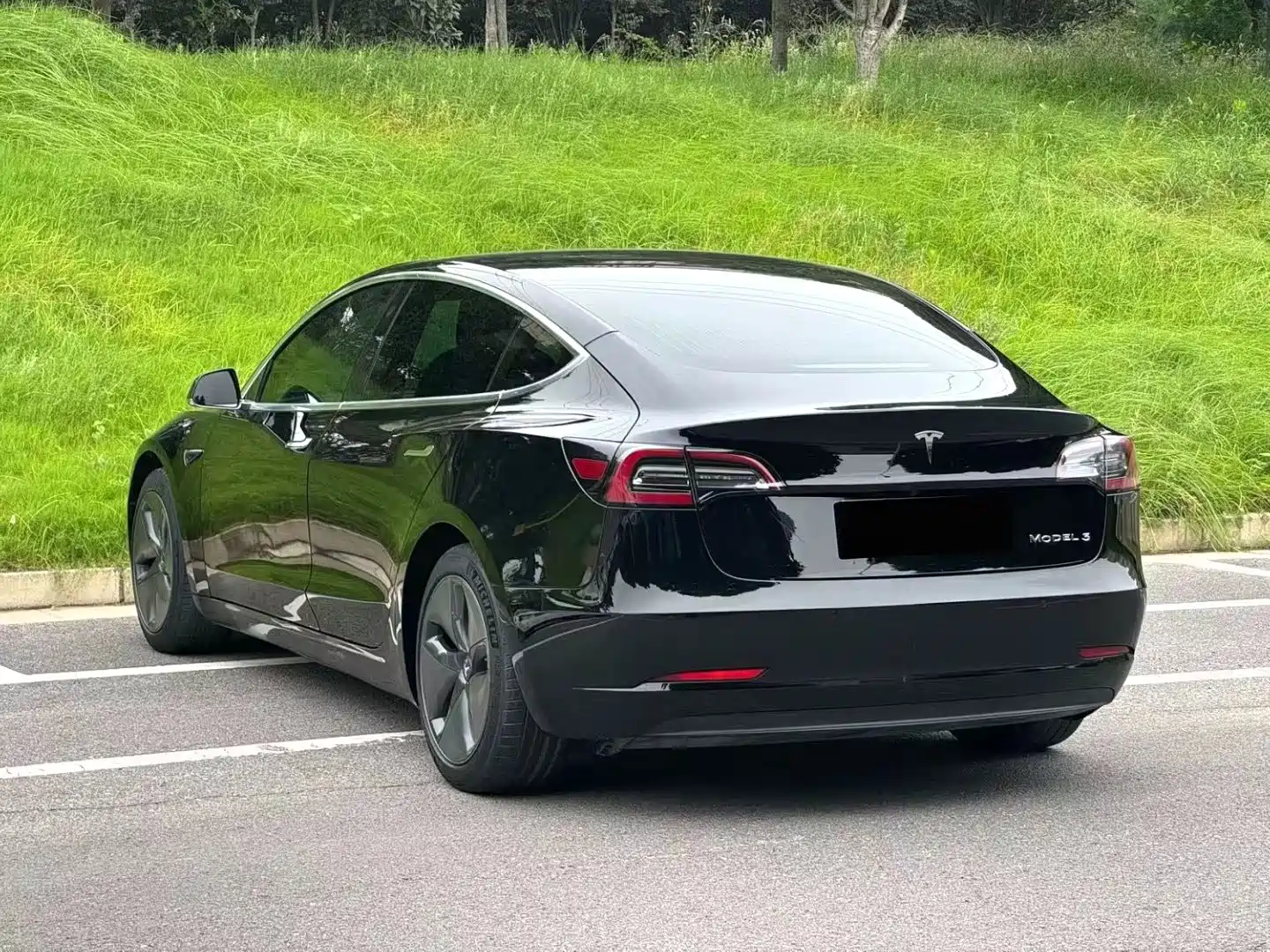 Фото 9 - Tesla Model 3