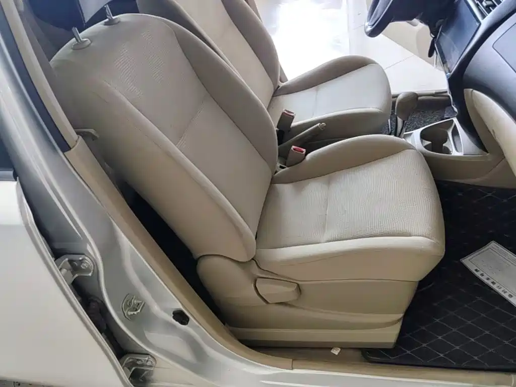 Nissan Livina 2018 2015 1.6XE CVT Comfort Edition