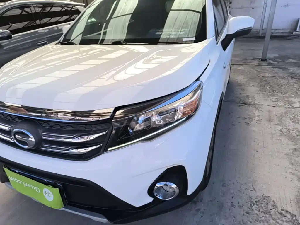 GAC Trumpchi Trumpchi GS3 2017 2017 200T Automatic Elite