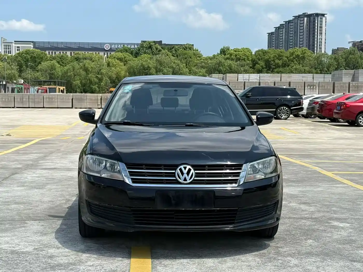 Volkswagen Lavida 2013 Facelift Classic 1.6L Automatic Trend фото 2
