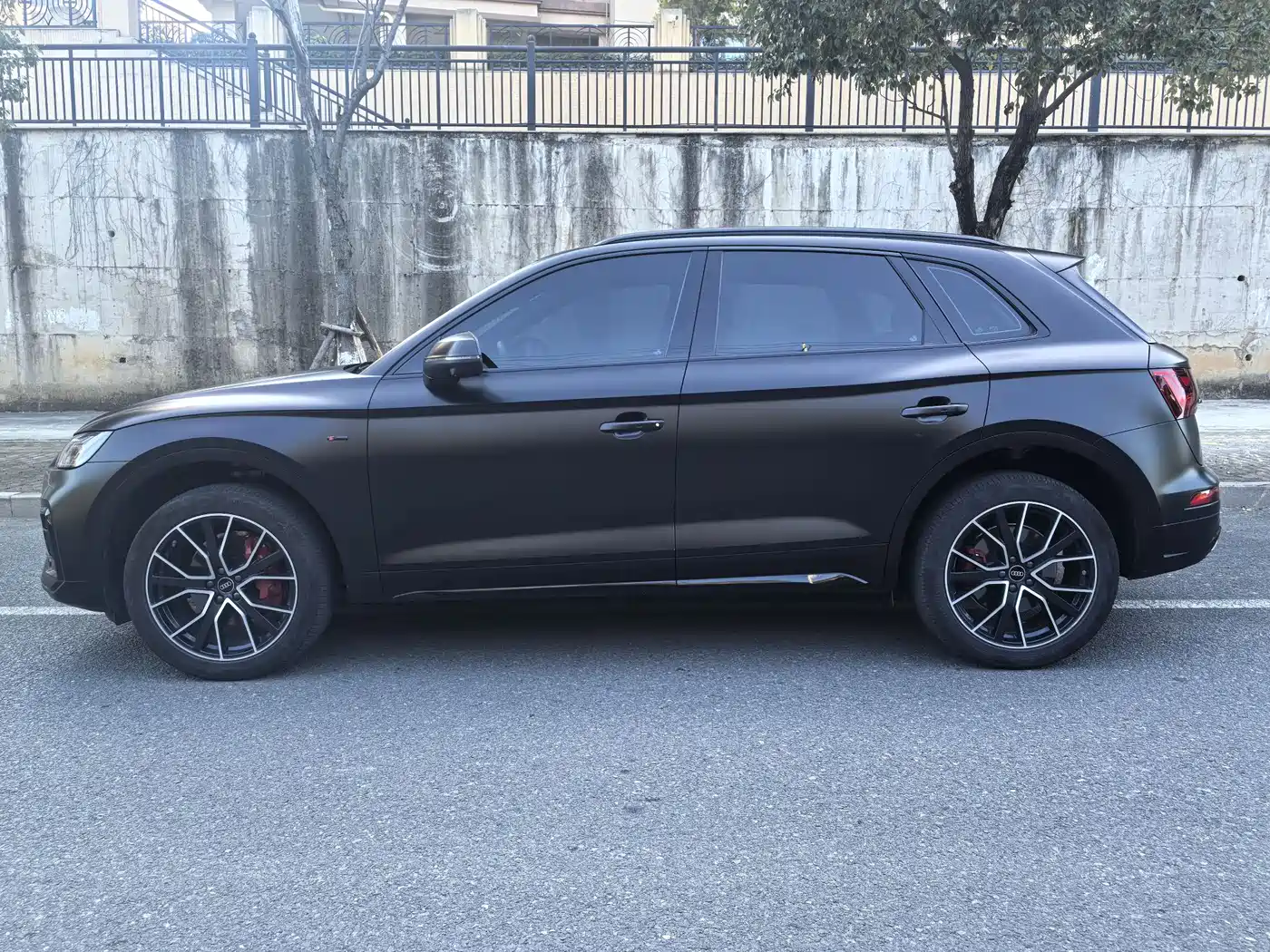 Audi Q5L 2025 40 TFSI Luxury Dynamic фото 6