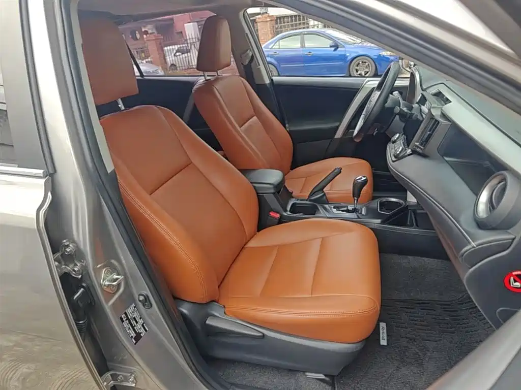 Toyota RAV4 Rongfang 2019 2.0L CVT 2WD Trend Edition China VI фото 25