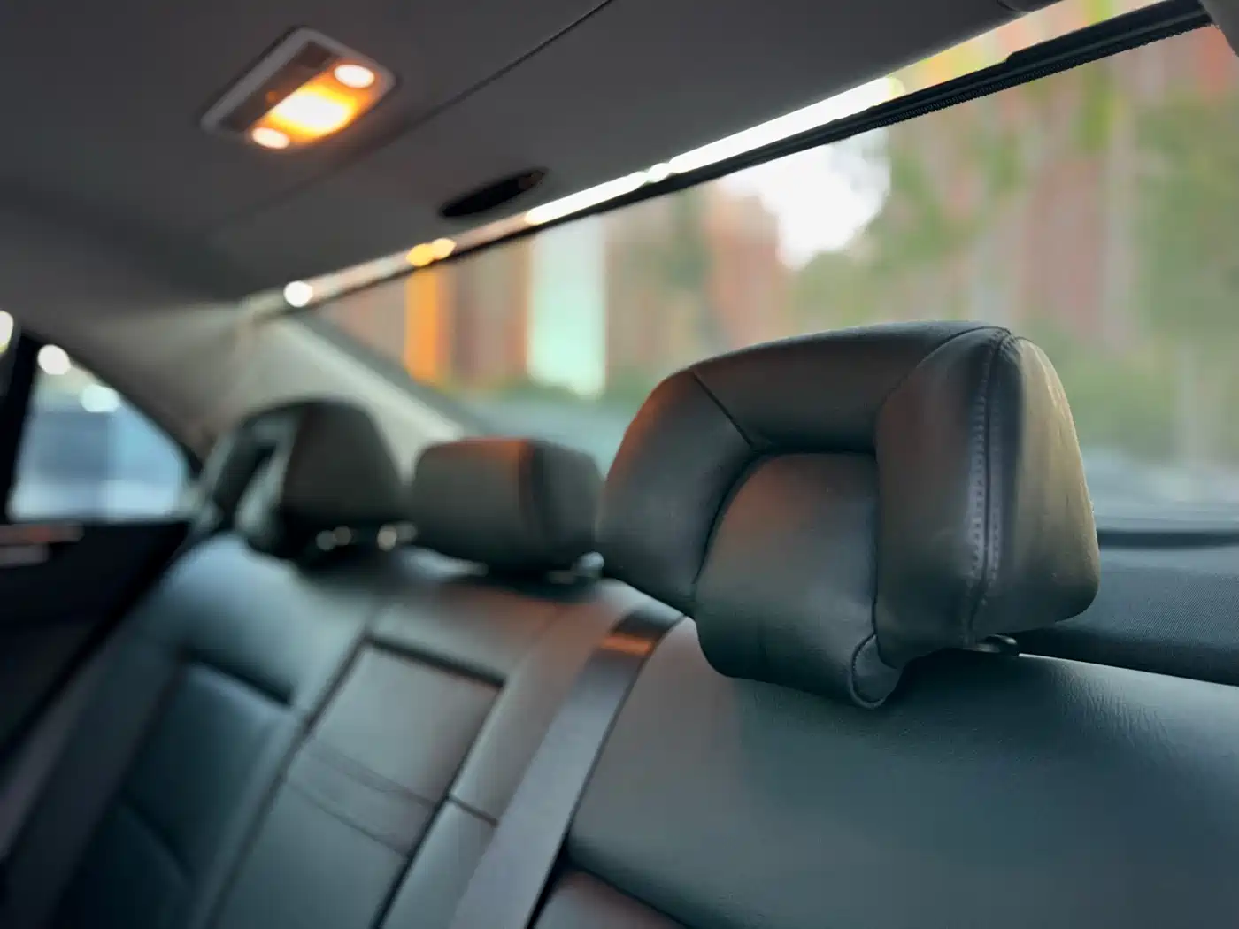 Mercedes-Benz E-Class 2010 E 300 L Fashion фото 24
