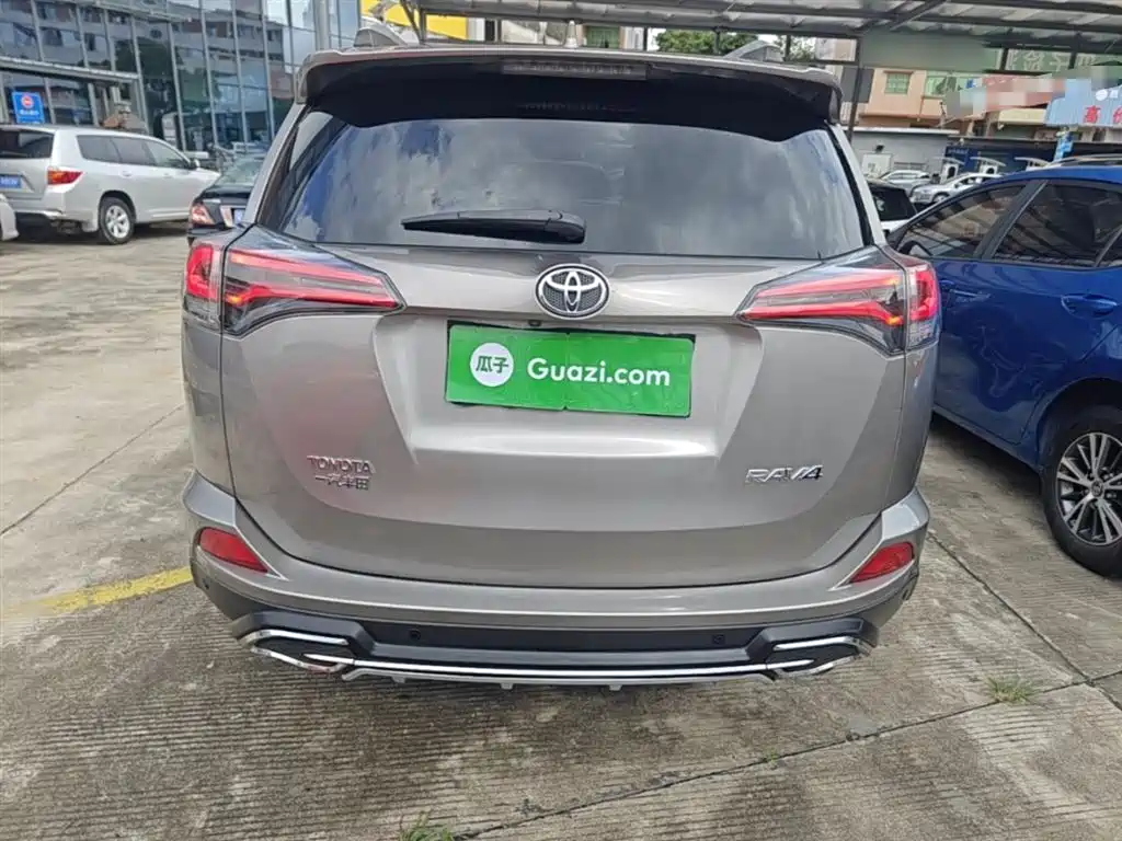 Toyota RAV4 Rongfang 2019 2.0L CVT 2WD Trend Edition China VI фото 6