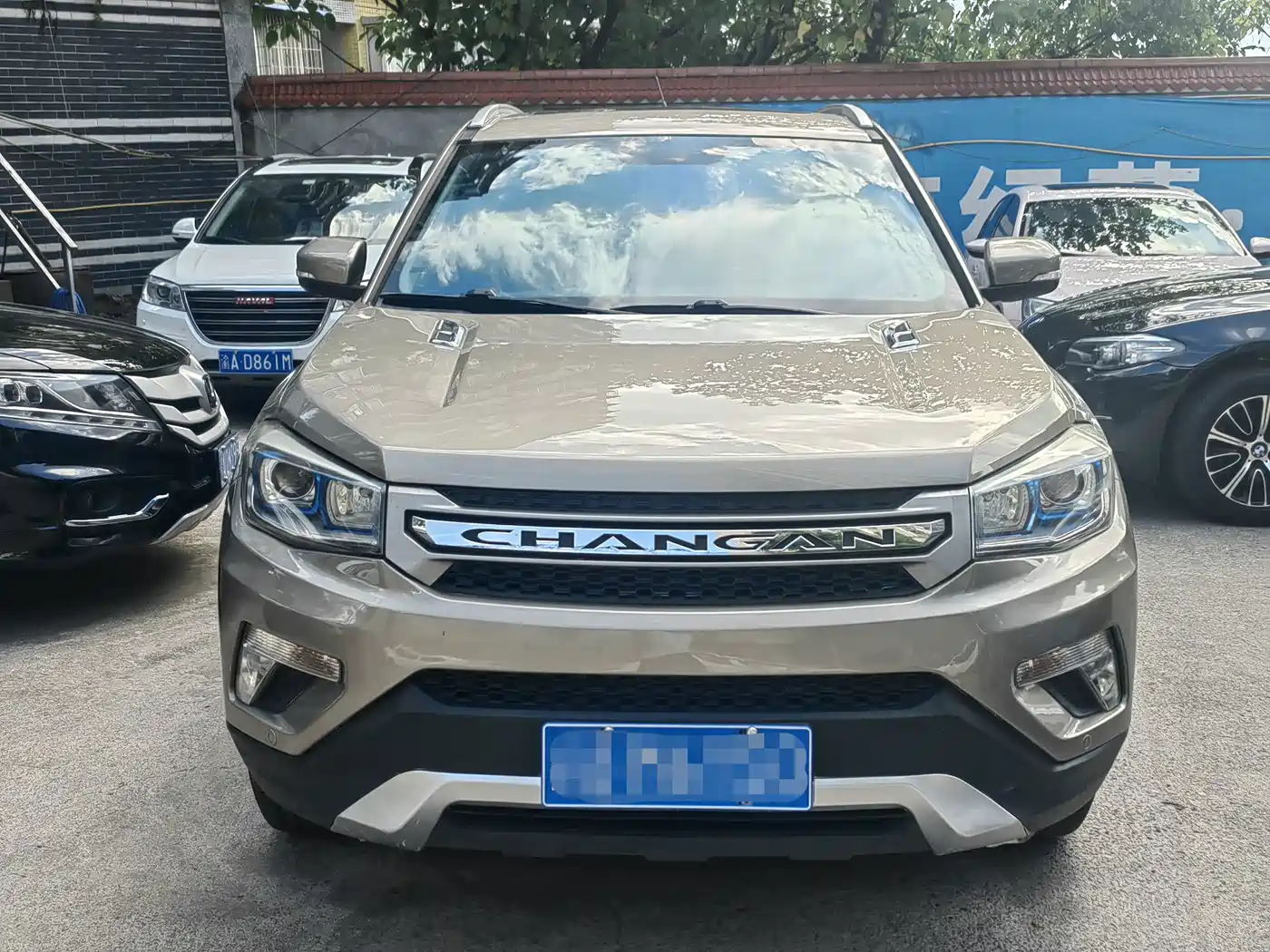 Фото 2 - Changan CS75