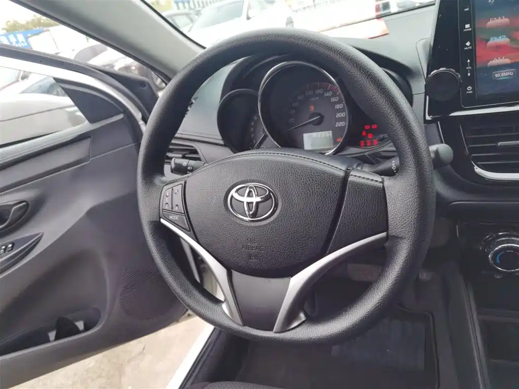 Toyota Vios FS 2021 1.5L CVT Fengchi Edition фото 7