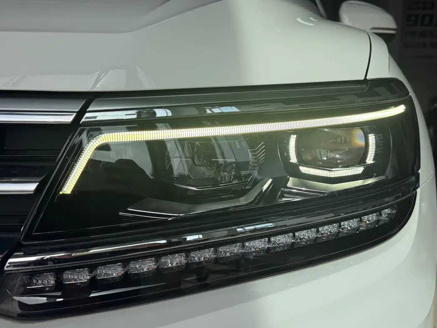 Volkswagen Tiguan L 2021 330TSI Automatic 2WD R-Line Flagship фото 7