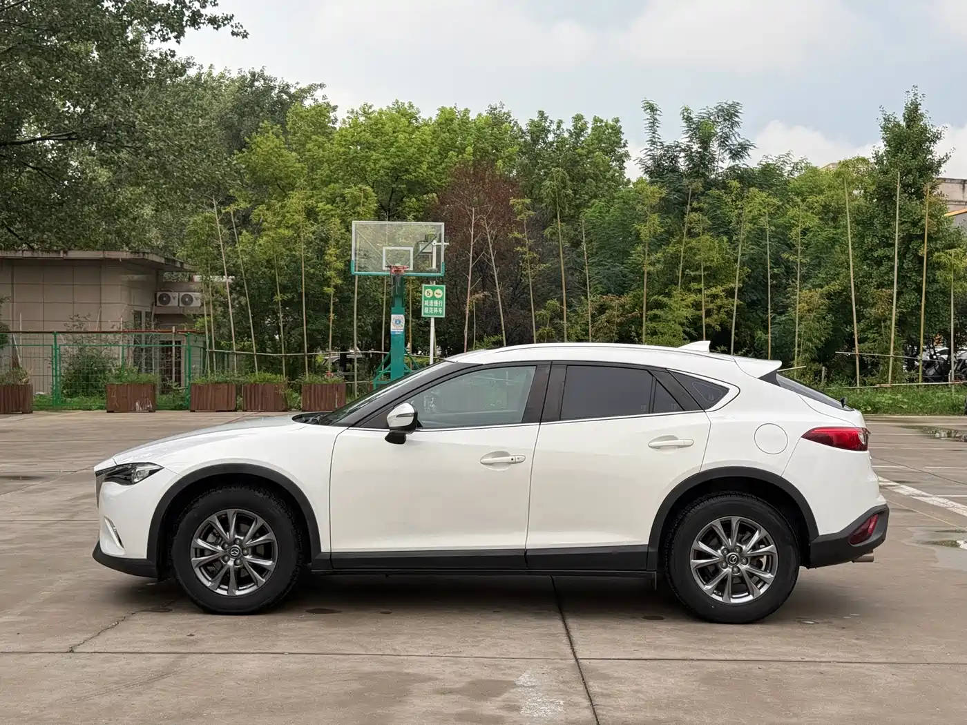 Фото 4 - Mazda CX-4