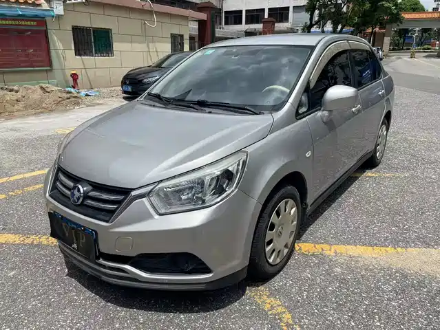 Venucia Venucia D50 2015 1.6L Manual Fashion