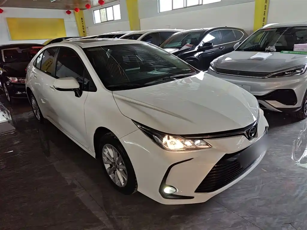 Toyota Corolla 2021 1.2T S-CVT Elite PLUS Edition фото 4