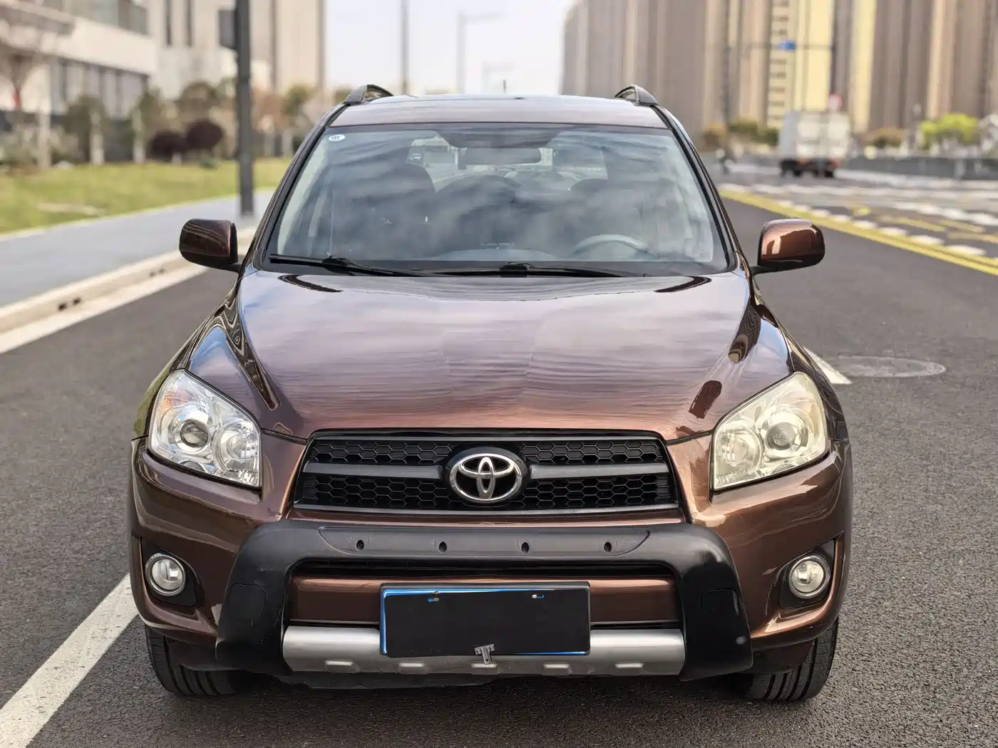 Toyota RAV4 Rongfang 2011 2.0L Automatic Classic Edition фото 2