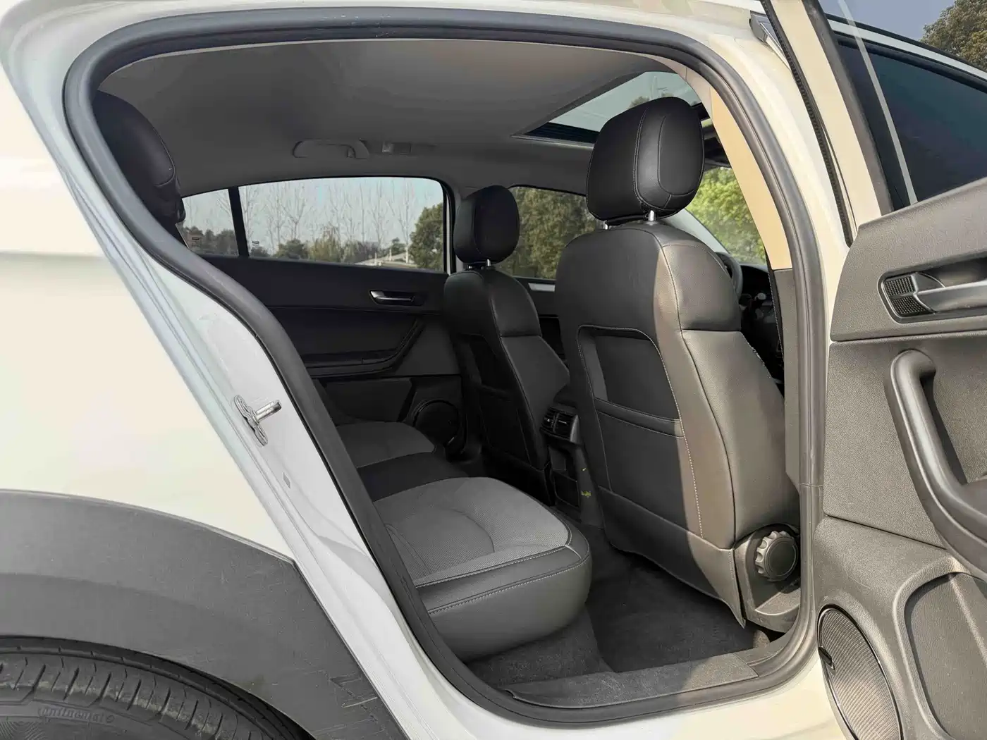 Qoros 3 2016 2016 Urban SUV 1.6T Automatic Zhiyue